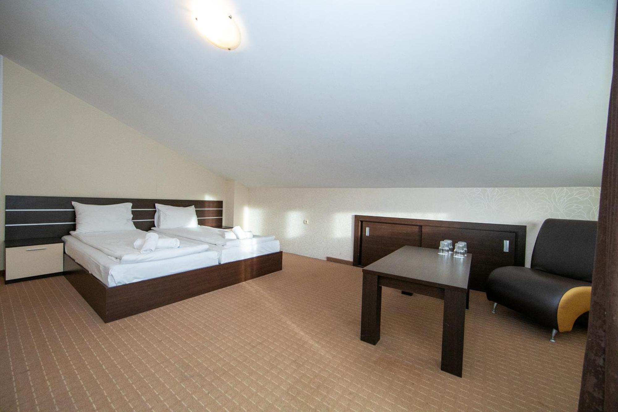 Hotel Iceberg ボロヴェッツ エクステリア 写真